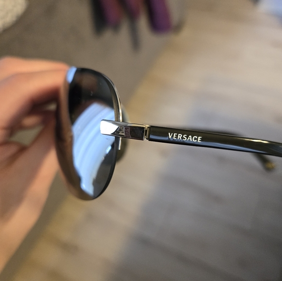 Versace aviator sunglasses - Picture 8 of 10